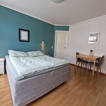 Cozy Retreat In The Heart Of Alesund Appartement Buitenkant foto