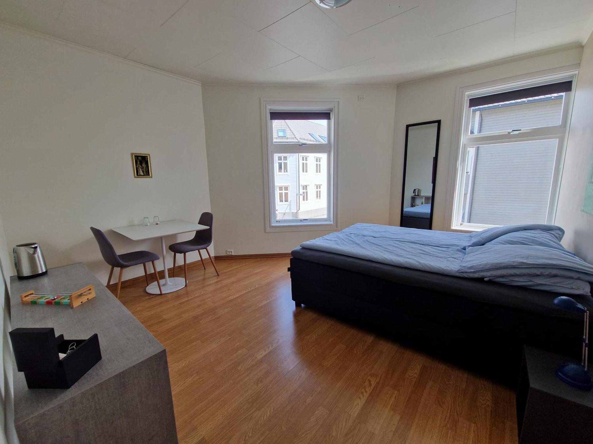 Cozy Retreat In The Heart Of Alesund Appartement Buitenkant foto