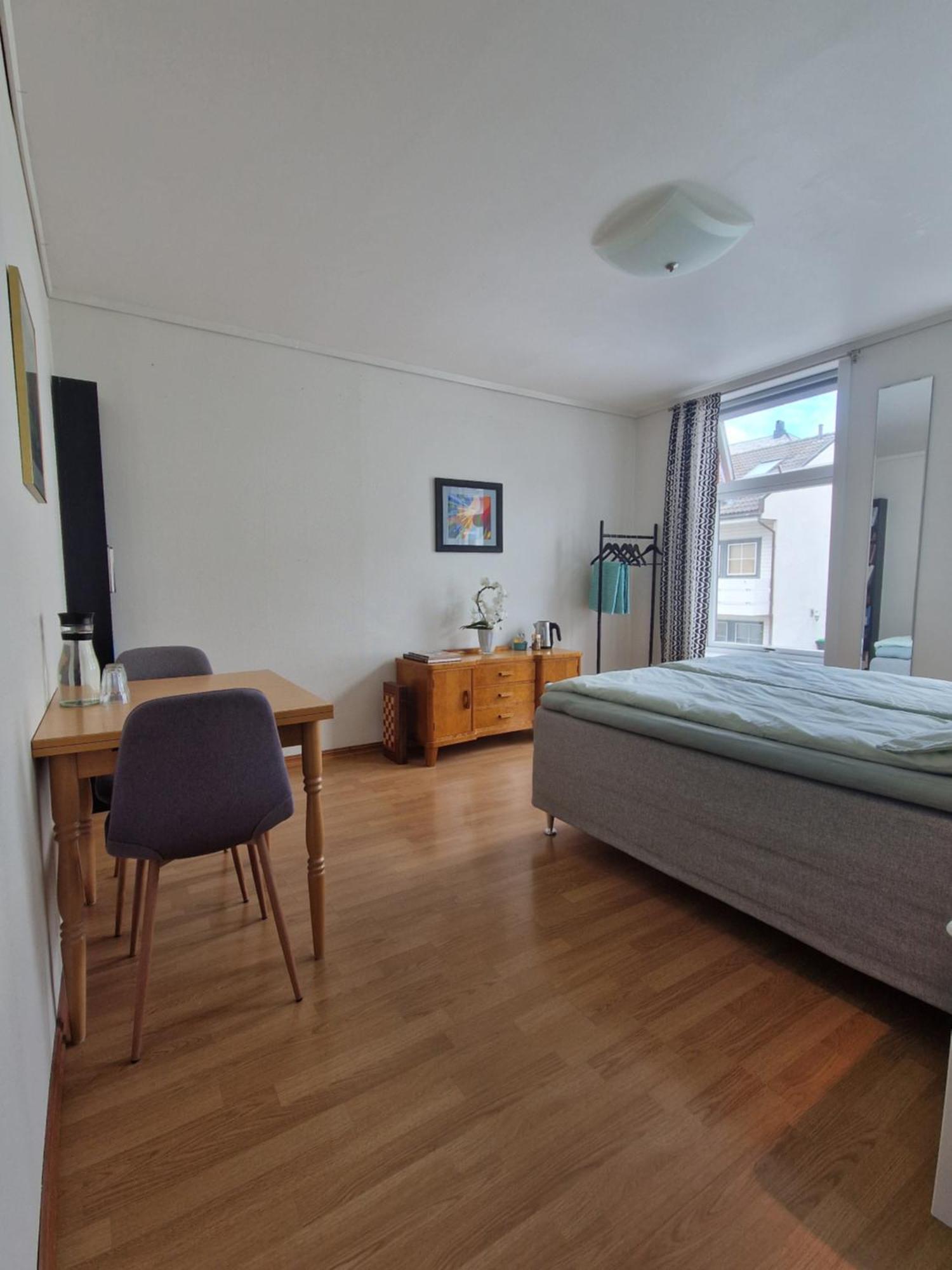 Cozy Retreat In The Heart Of Alesund Appartement Buitenkant foto